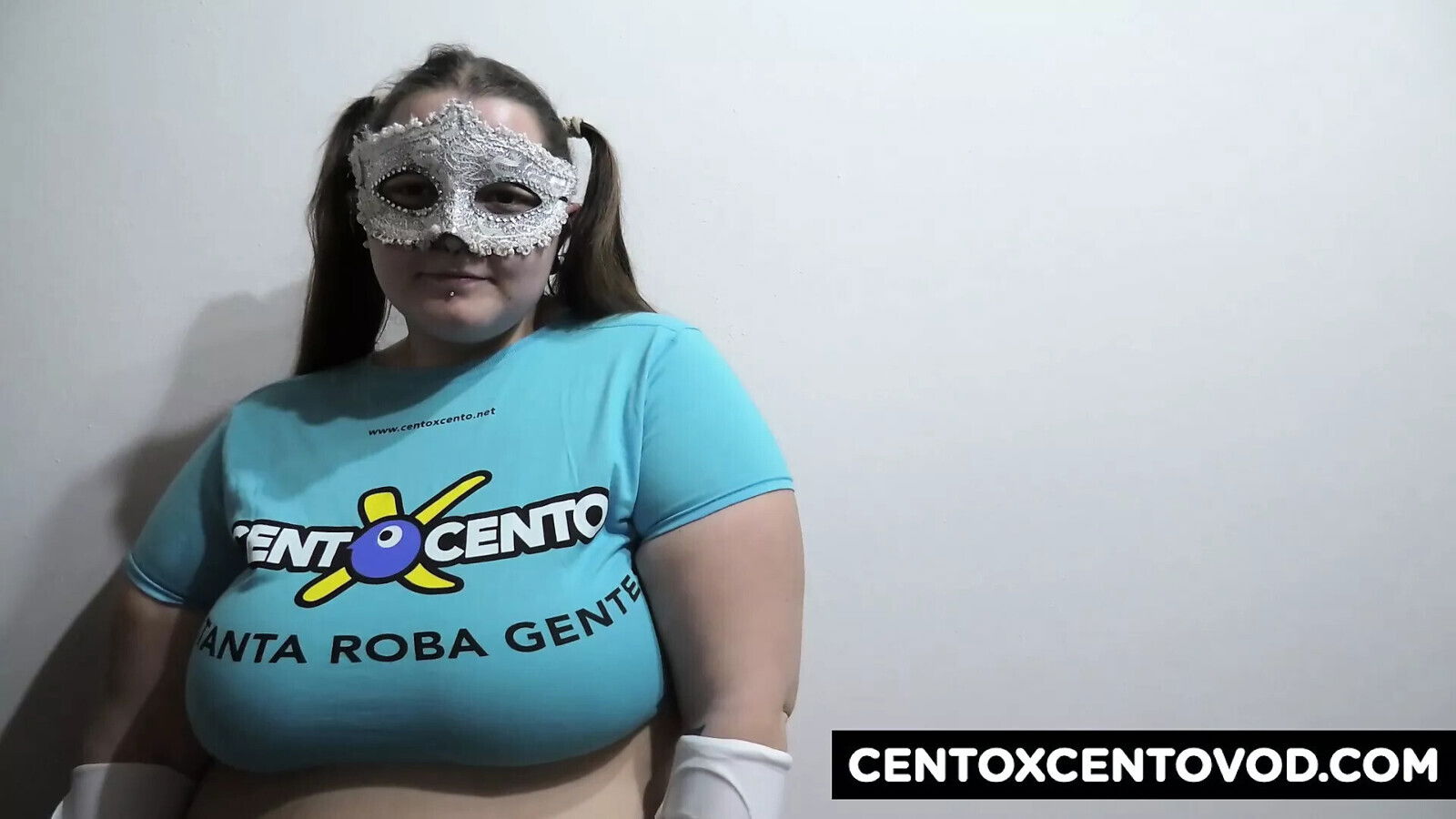 Alex Magni makes pigs scream enjoy