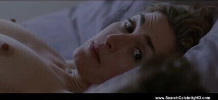 Julie Gayet nude - Sans Laisser De Traces (2010)