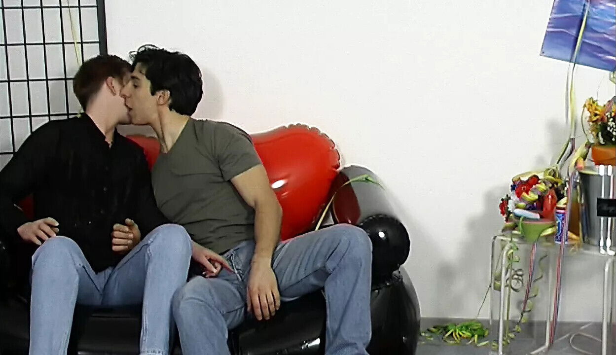 Milf reitet jungen richtig