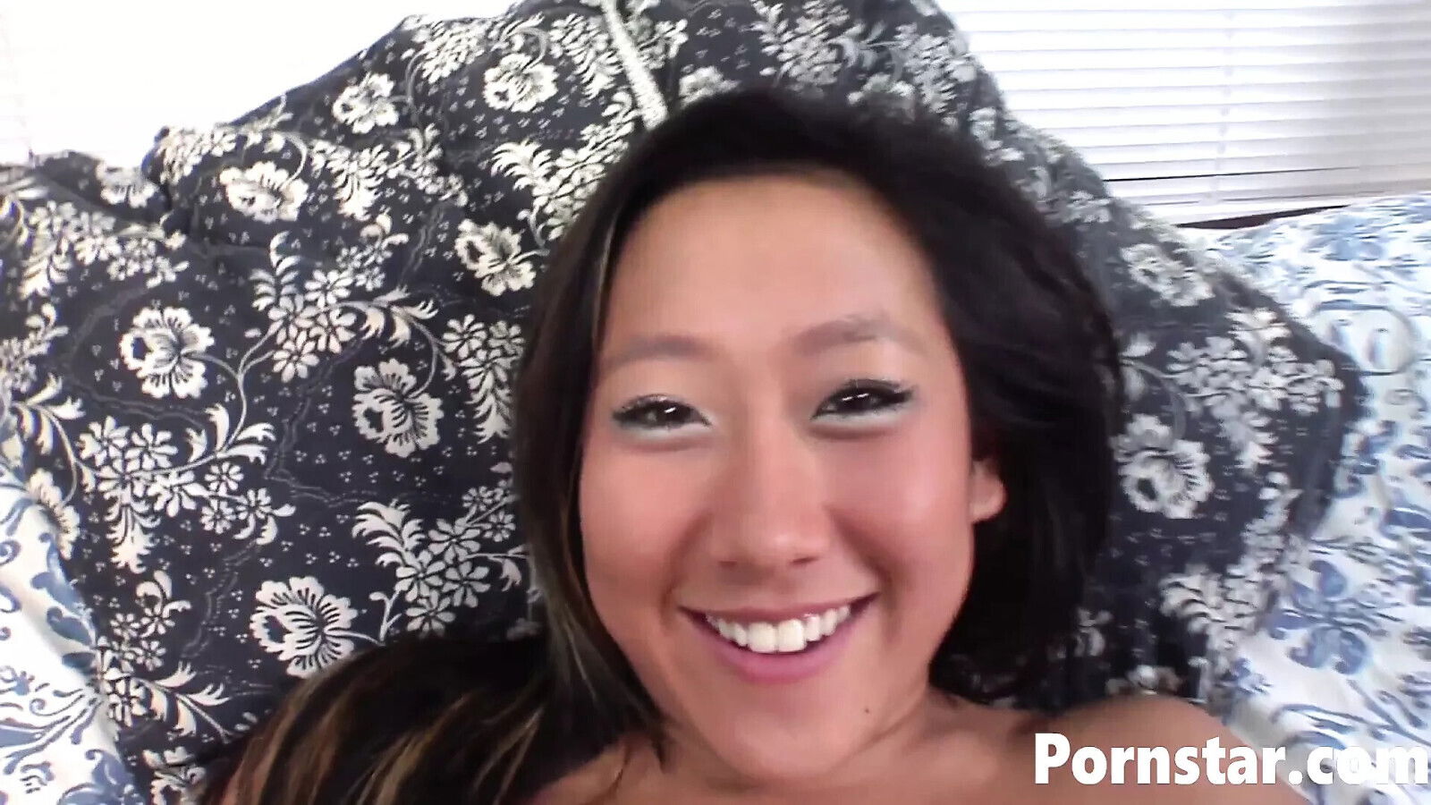 Asian Hottie Tinah Star With Tiny Sucks Style