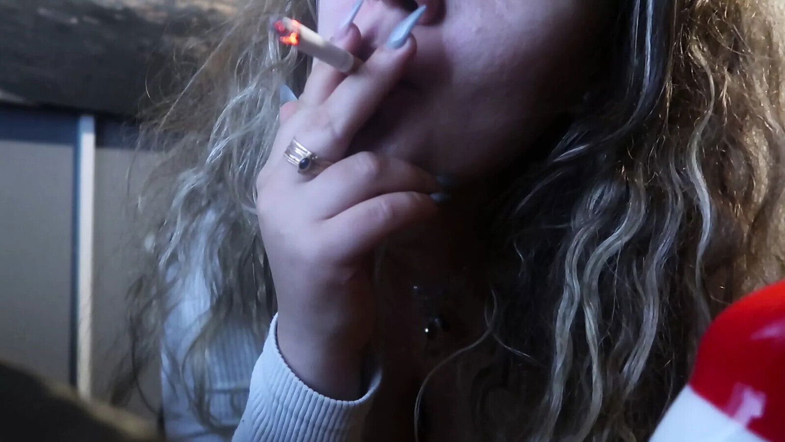 BABE, blowing dildo while smoking cigarette. doing right?