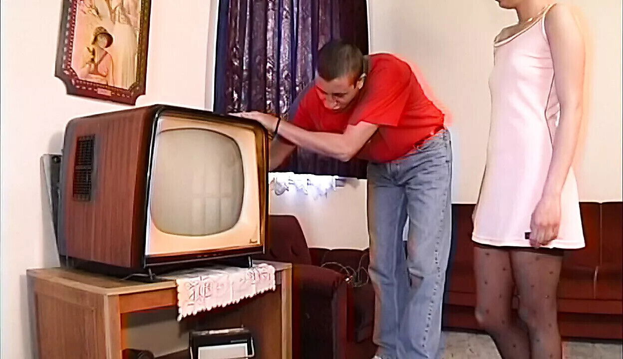 Junges Teen hart gefickt