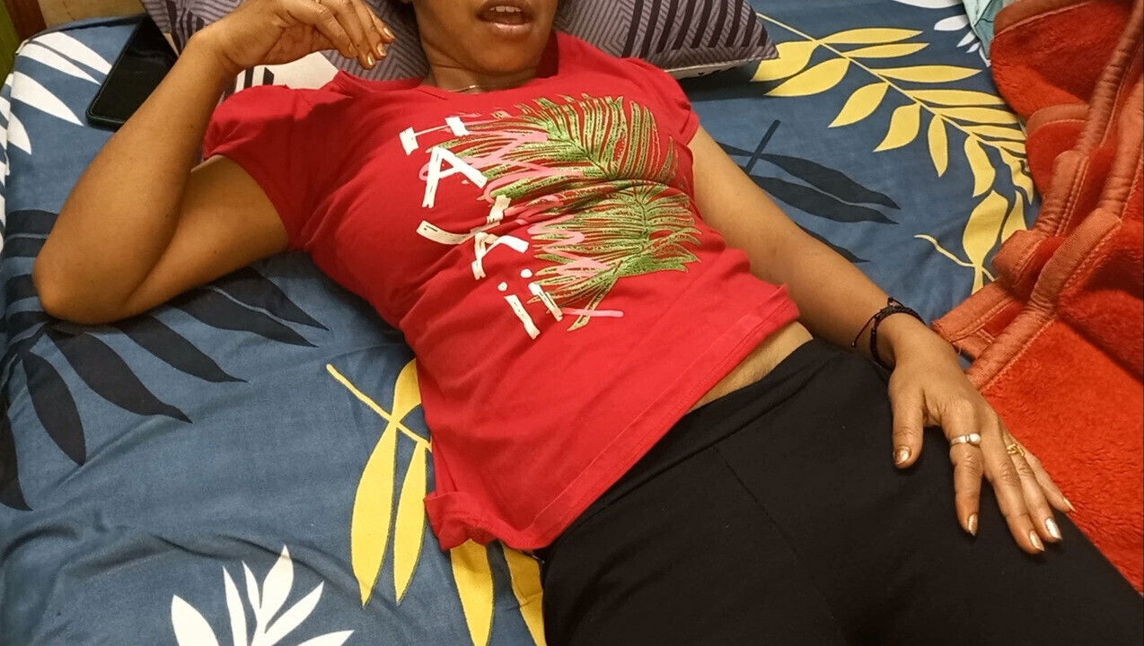 Bagal wala pahli Lekar Gaya Hamen Hotel Mein