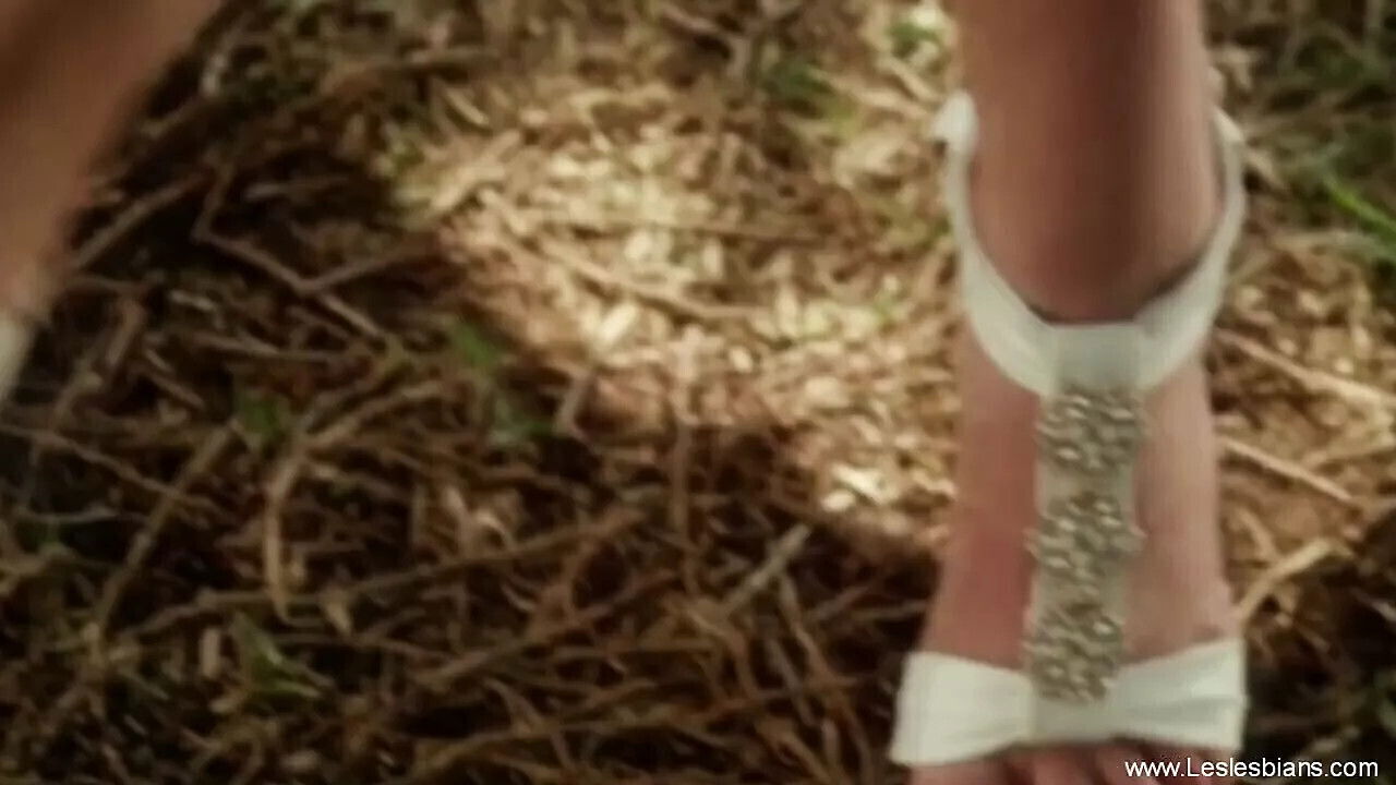 Rebekah Kisses Licks Girl’s Pussy