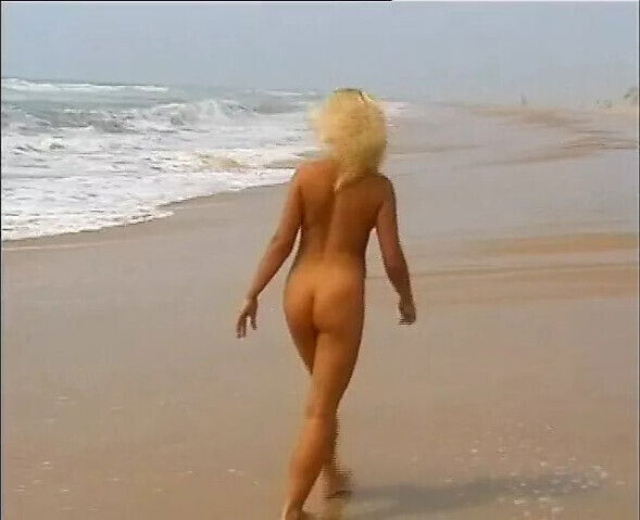 blonde fucked beach
