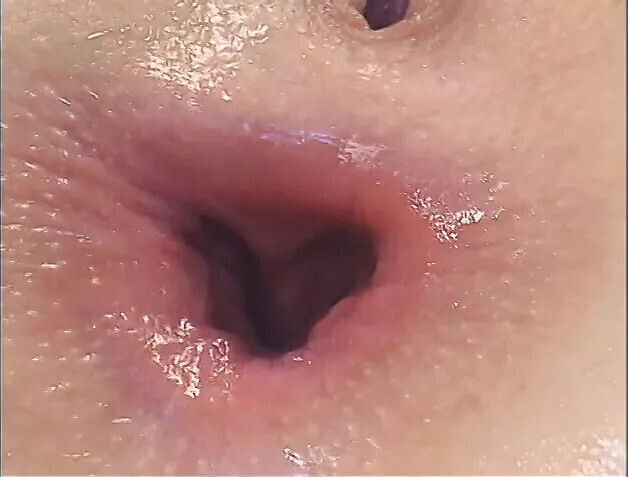 Blonde stockings gets taste juices when stud fingers puts fingers mouth