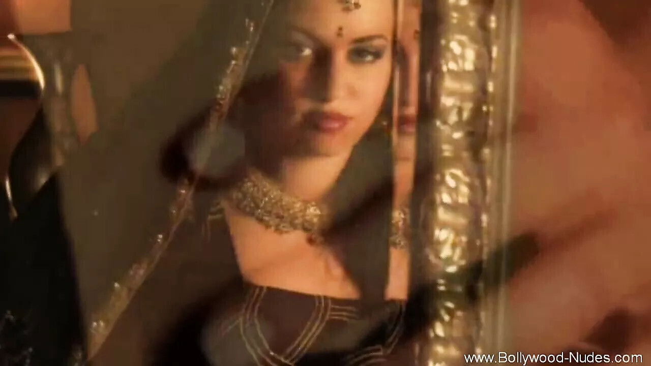 Desire Body Worship From Exotic Indian Girl Dancing