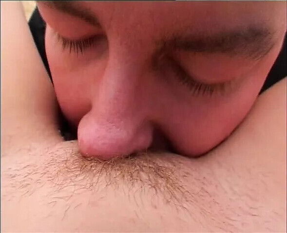 Milf bekommt erst Dildo dann Schwanz