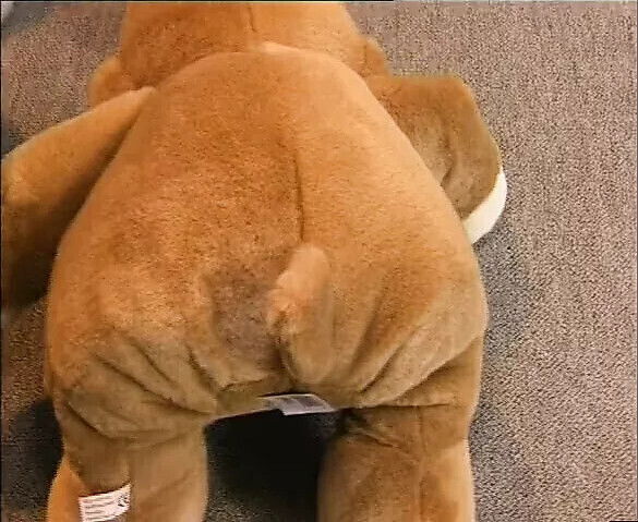 John fingrt seine Stieftochter