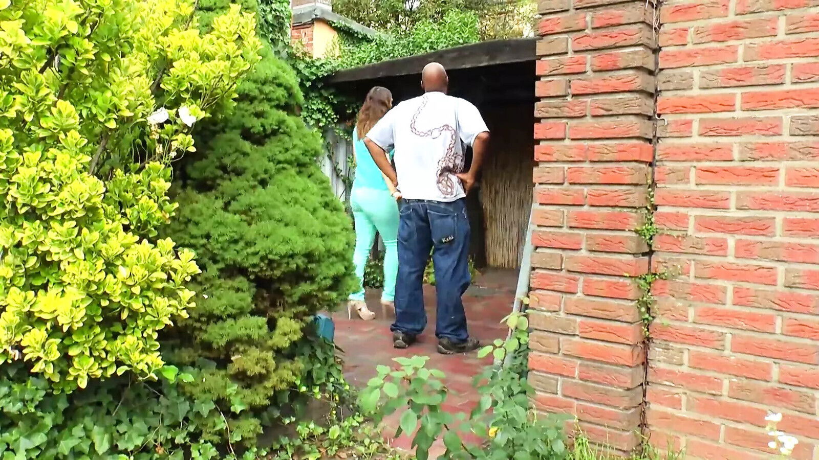 German Housewife loves Black