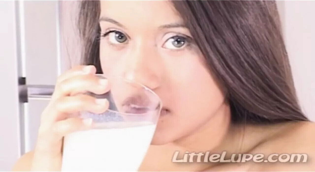 Little Lupe with small rubbing Pussy