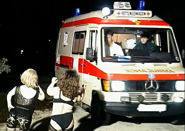 Horny midget sluts suck guy's tool ambulance