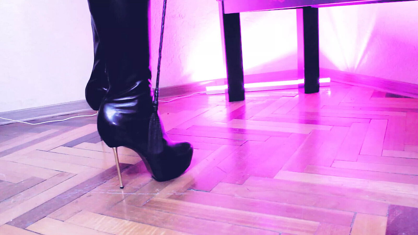 Leather fetish solo mistress boots dominatrix femdom bdsm