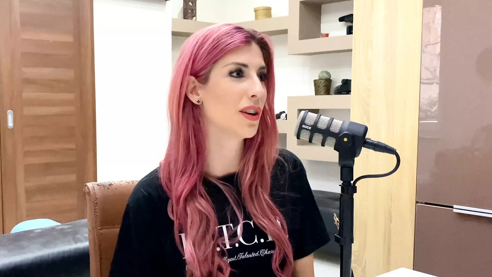 LustCast Fetish parties with Pornstar Shona River