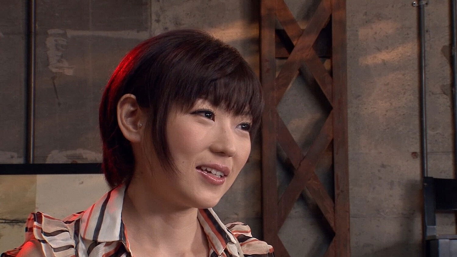 Japanese housewife gets fucked three hungry cocks