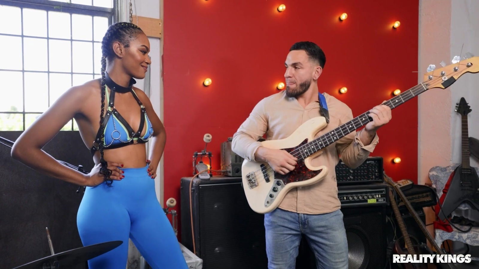 Interracial dicking with ravishing Asteria Diamond