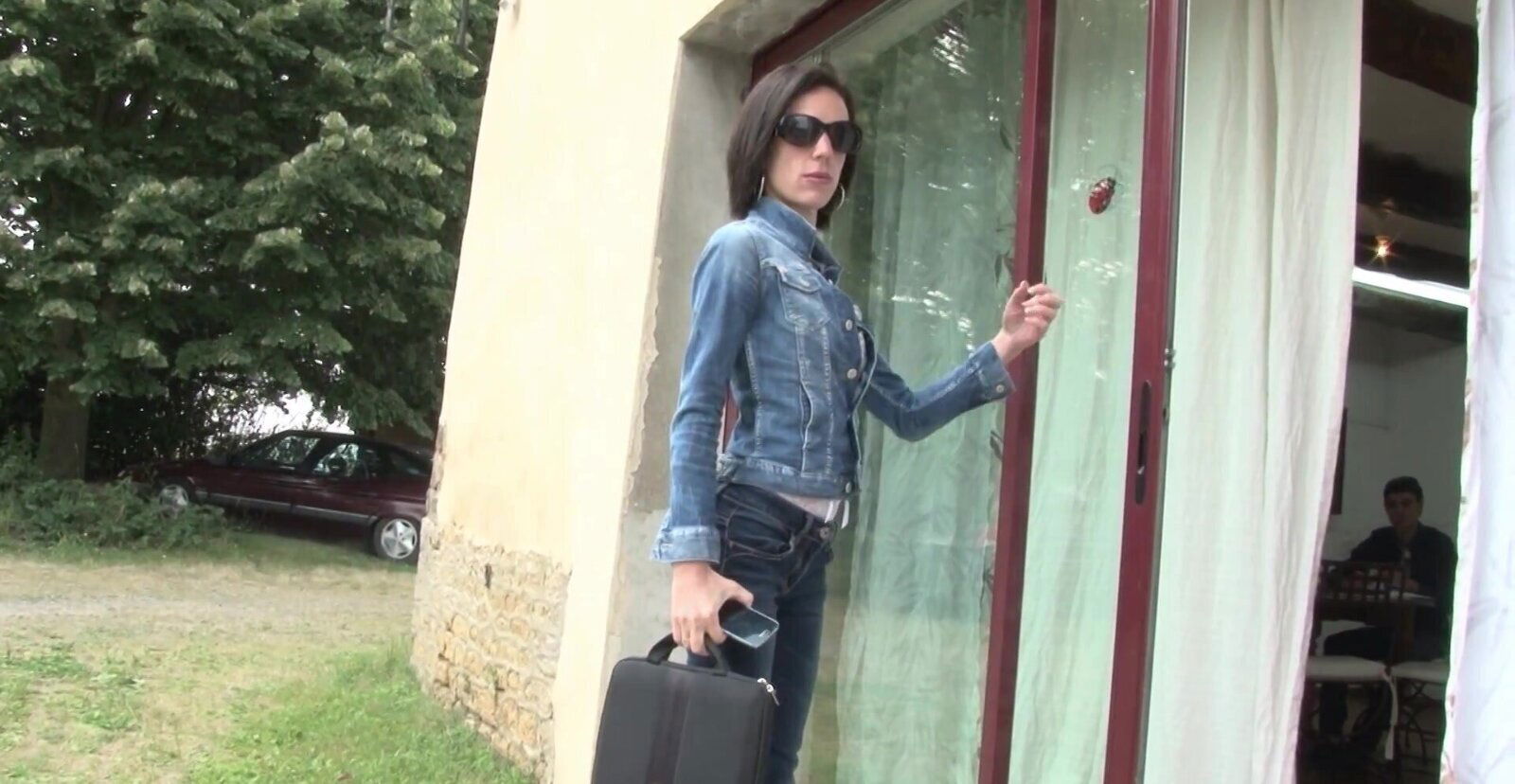 Blonde mature Jessica Farmer drops jeans fucked hard