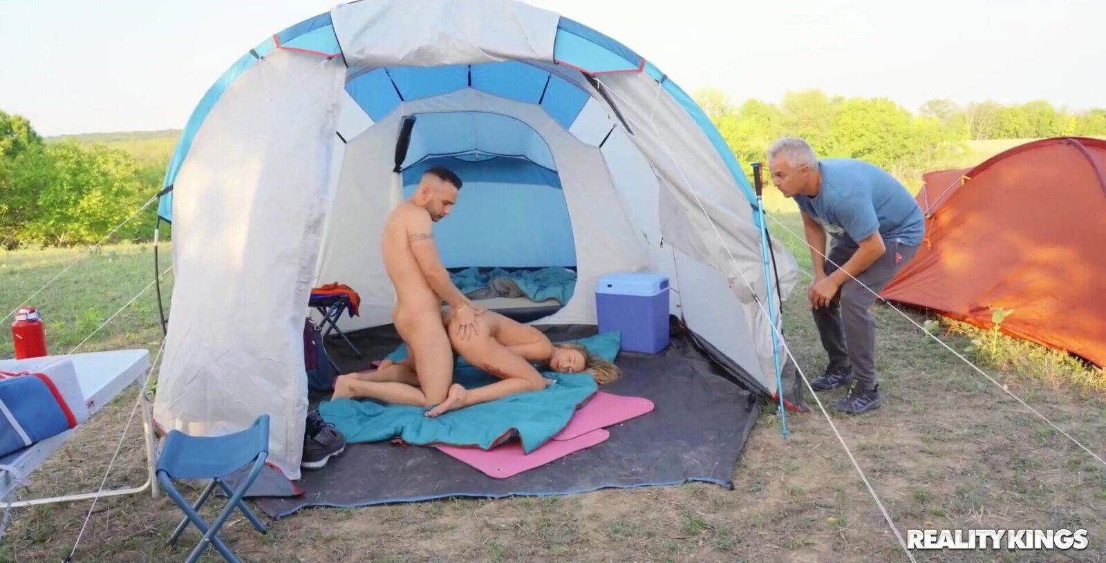 Slim bitch Elena gets she's been craving