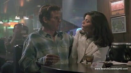 Linda Fiorentino nude - The Last Seduction (1994)