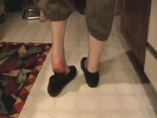 friends maroon flats one