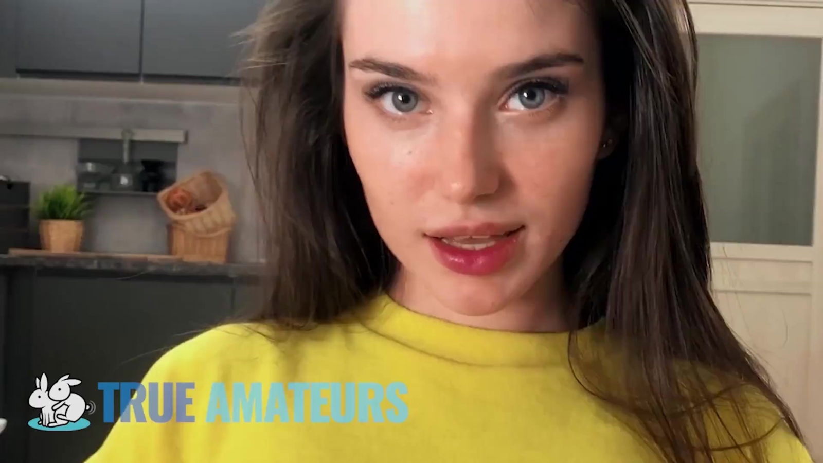 [True Amateurs] Simply stunning teen Stefany Kyler exclusive