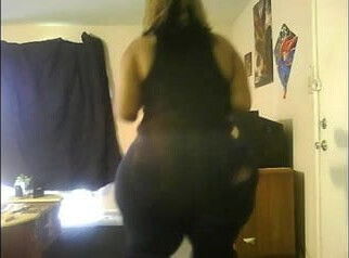 Lil dance with a Big Ass