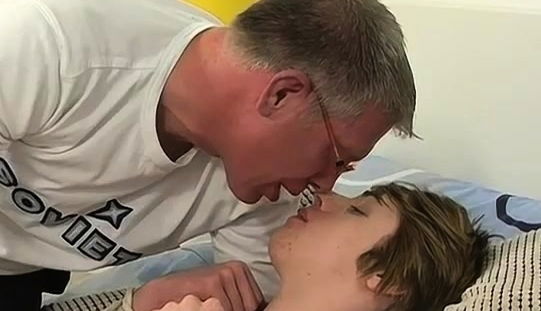 Chubby bondage Poor British Benji Looms