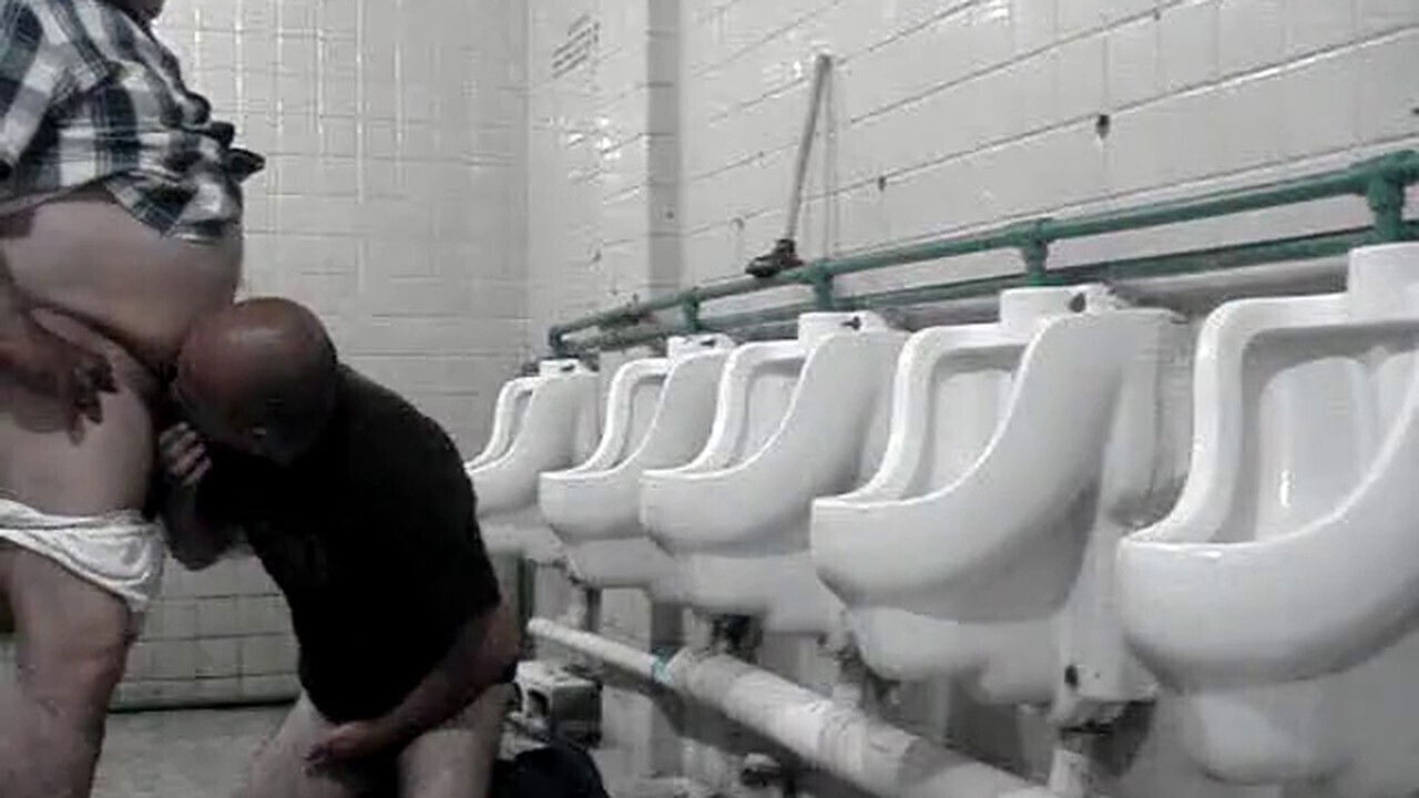 Grandpa, grandpa gets sucked, sucking grandpa