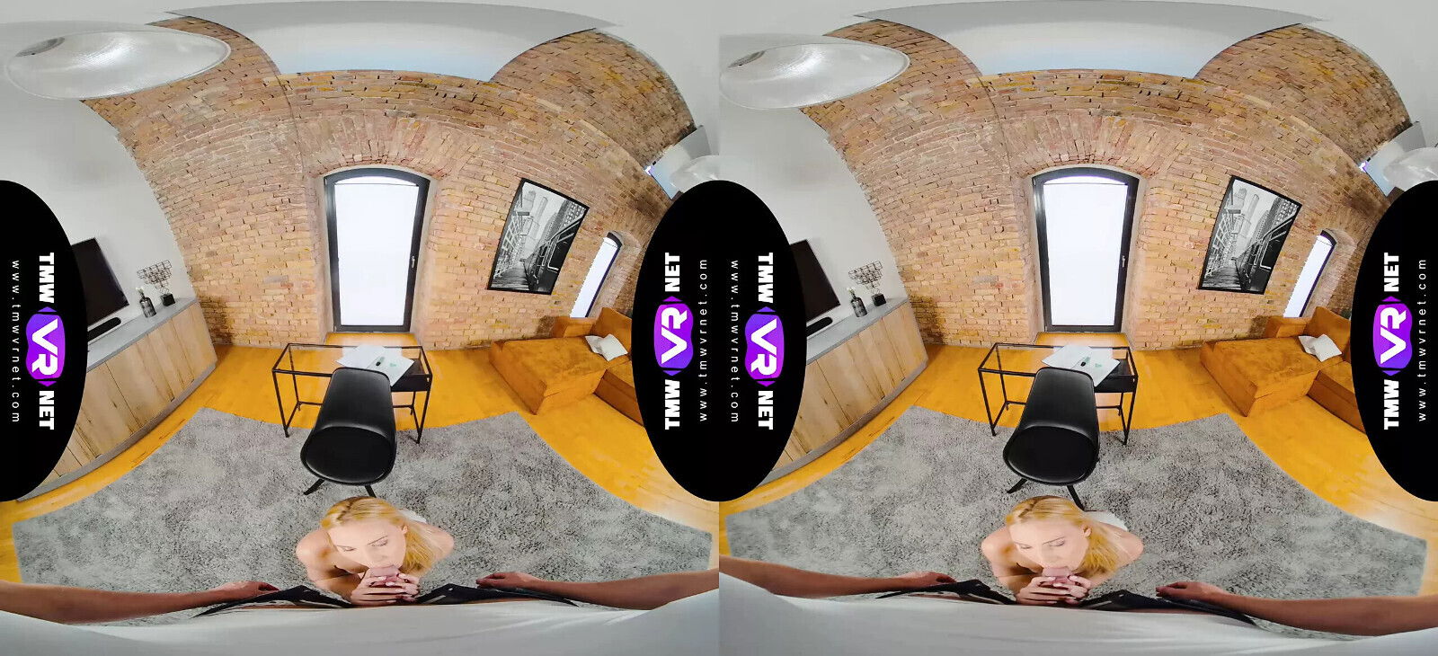 TmwVRnet Love opens door pussy