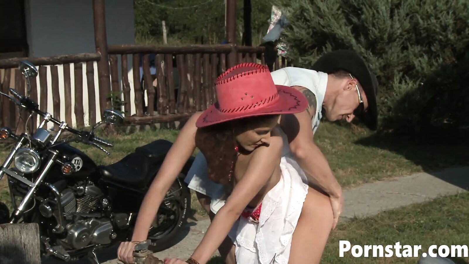 Sensual Hottie Nora Swan With Tiny gets Assfucked Outdoors