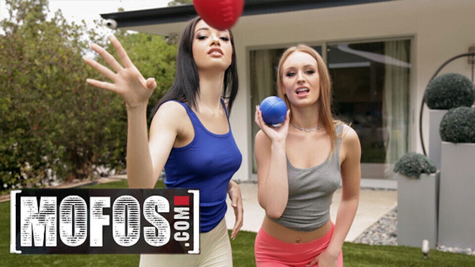 Daisy Stone Scarlett Bloom peel painted-on leggings young cock-fiends cover their cute faces