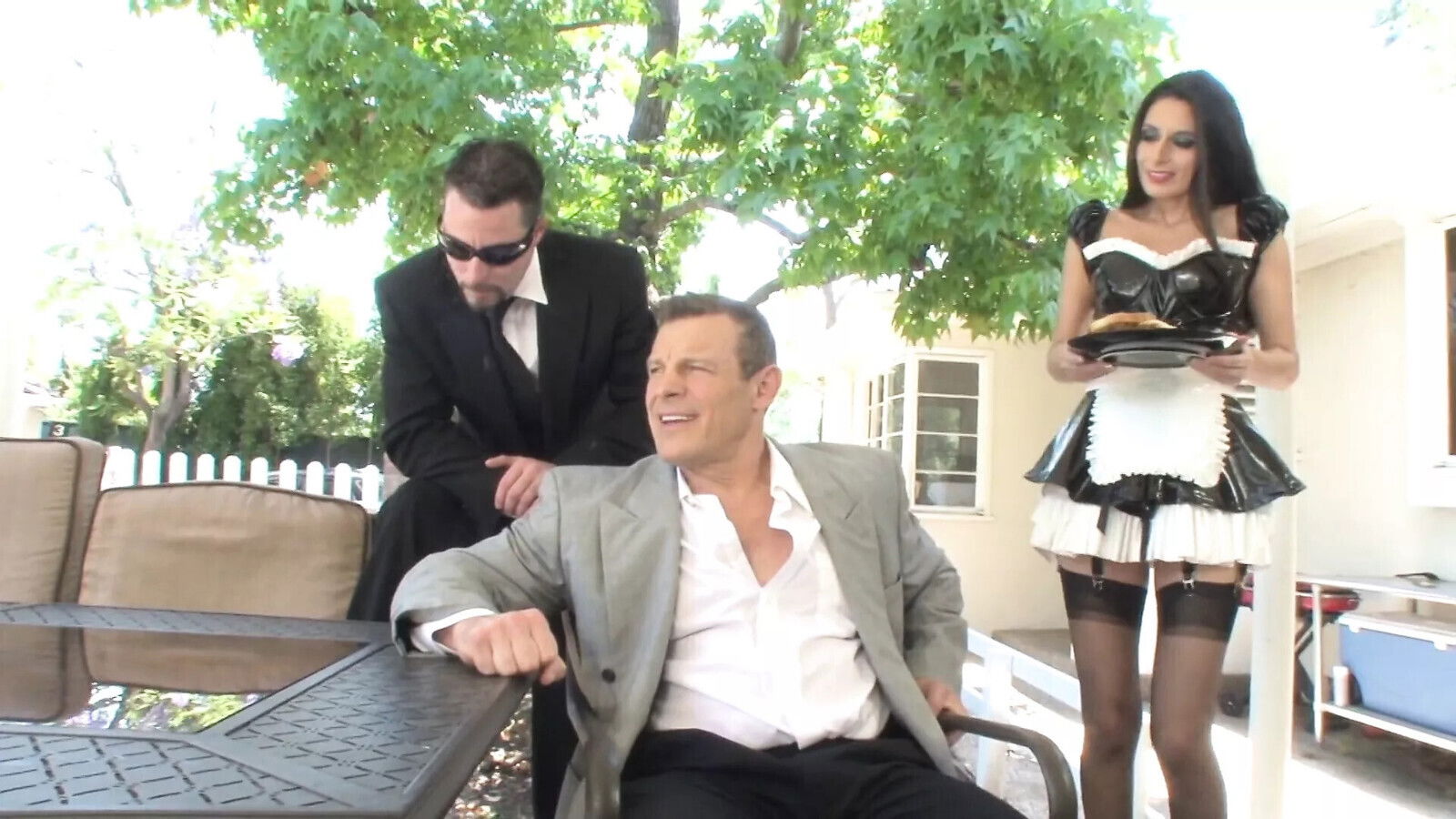 Buff stud gets huge sucked stunning maid then fucks outside