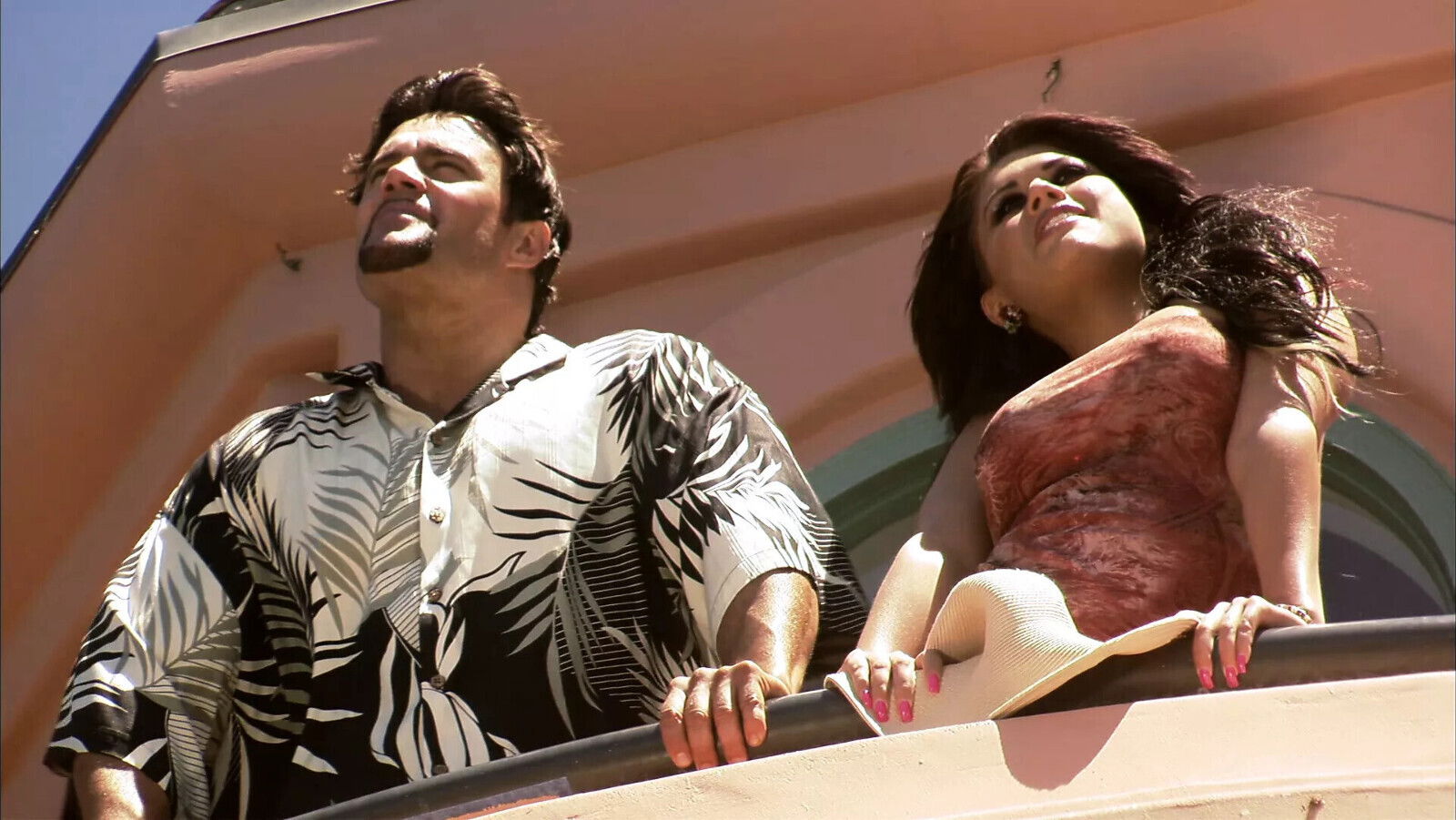 Beauty Milf gets fucked Garden Outdoor