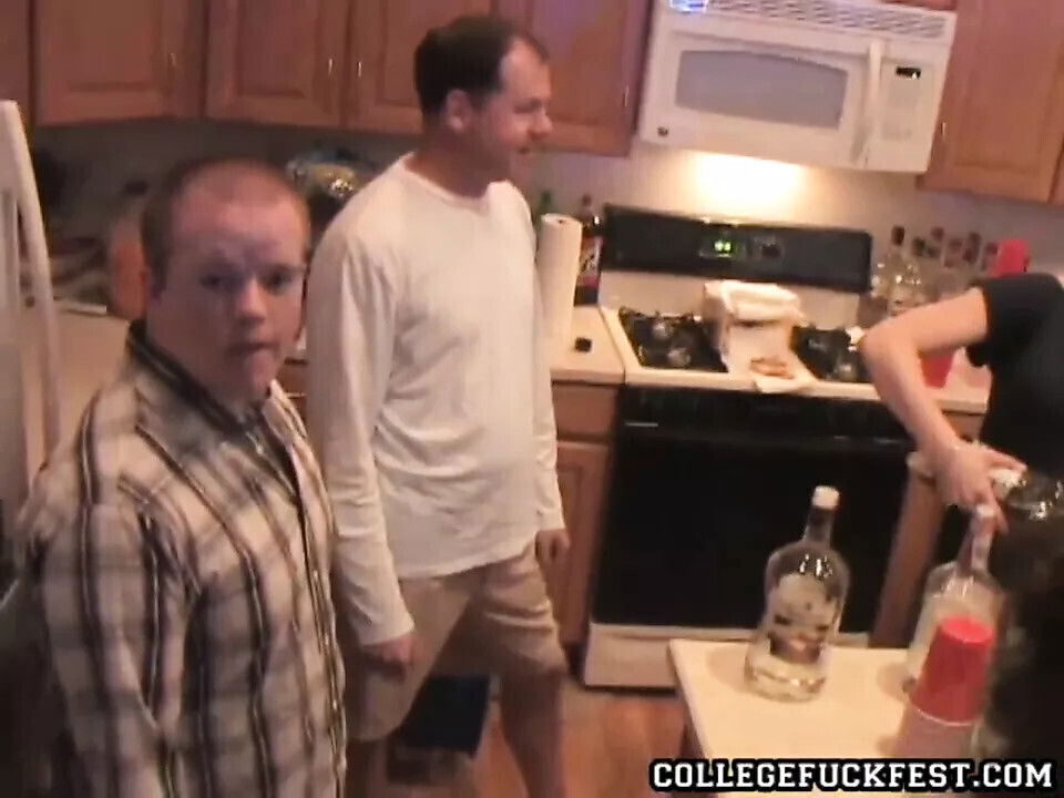 College whore sucks dick