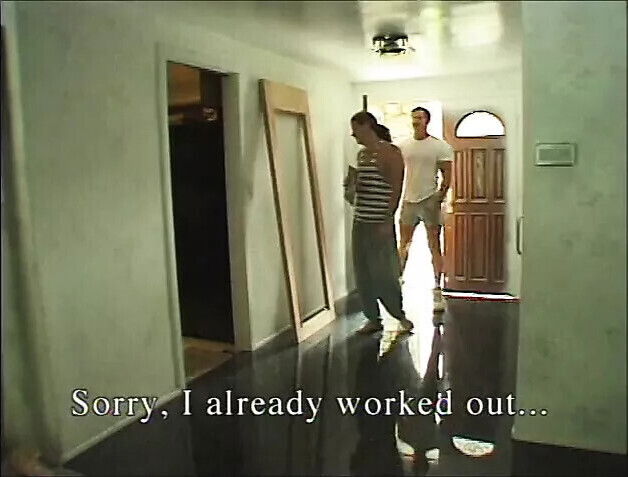 Blonde brunette sunglasses deepthroat take dicks outdoors