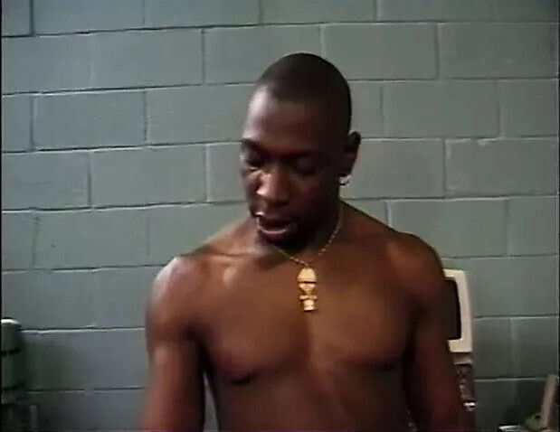 Young ebony bitch takes huge