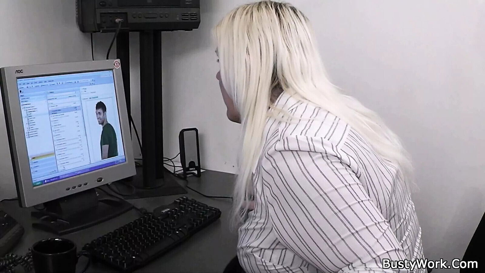 Boss fucked cute blonde office plumper