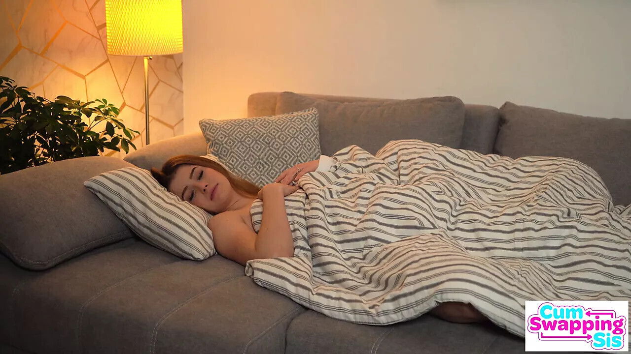 Stepsister Zazie Shares Stepbrother's With Girlfriend Olivia Sparkle