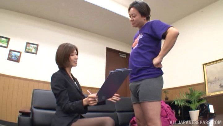 Wonderful Asian secretary Akari Asahina inspecting cocks office