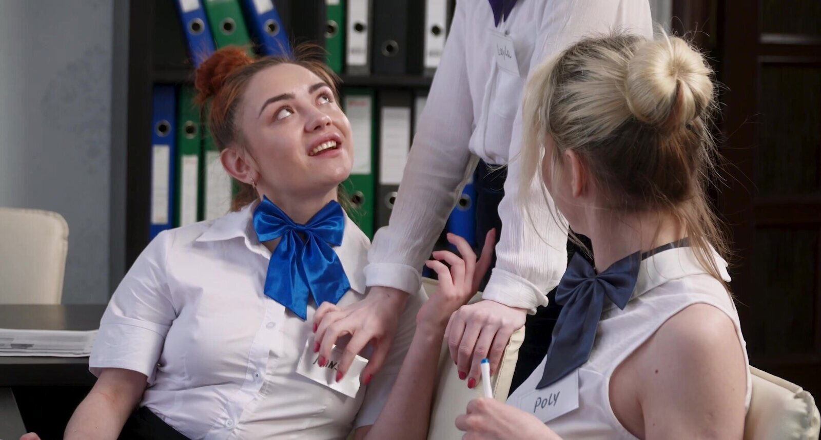 Group lesbian pussy licking with Alice Paradise