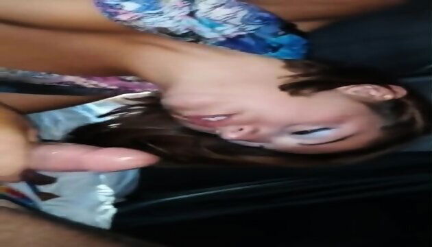 femme mariee salope filmee devant camera train sucer baiser avec nouvel amant