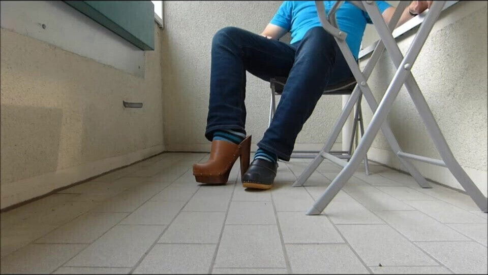 Limping fashion show