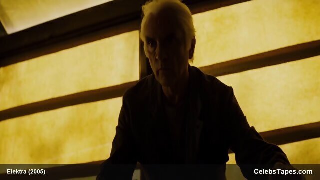 Jennifer Garner lesbian kising