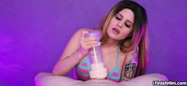 Inked bikini wanking using fleshlight