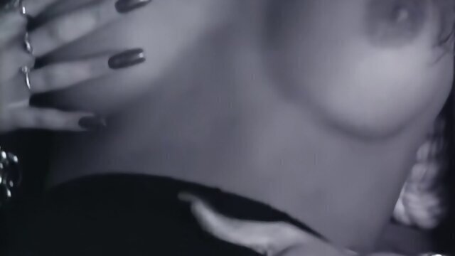 Upscaled Racquel Darrian