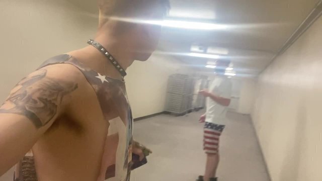 Daniel Hausser & Calhoun Sawyer lost at Ceasars Palace