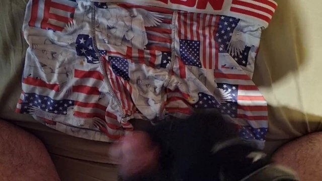 Ejaculation boxer Freegun avec gant