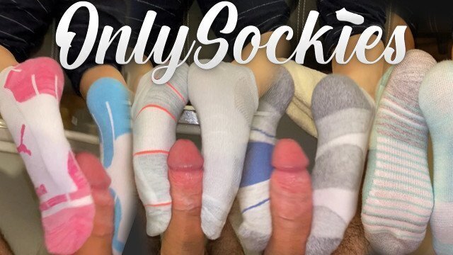 Blondie Gives Best SOCKJOB PAIRS)