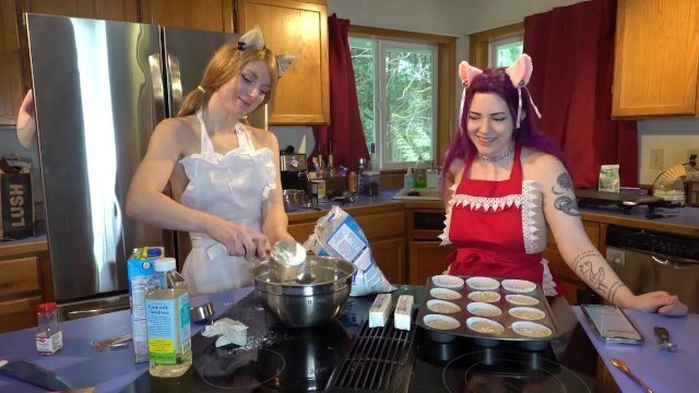 baking kitties make cupcakes destinationkat