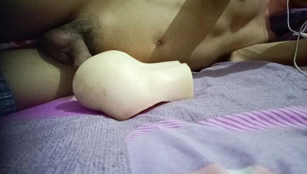 tries fake pussy fucking